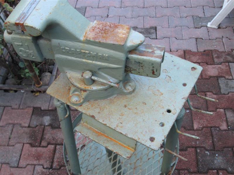 old vise stand